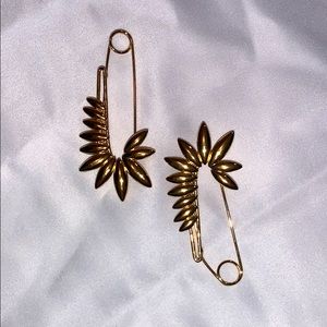 BaubleBar Sunflower Safety Pin Earrings